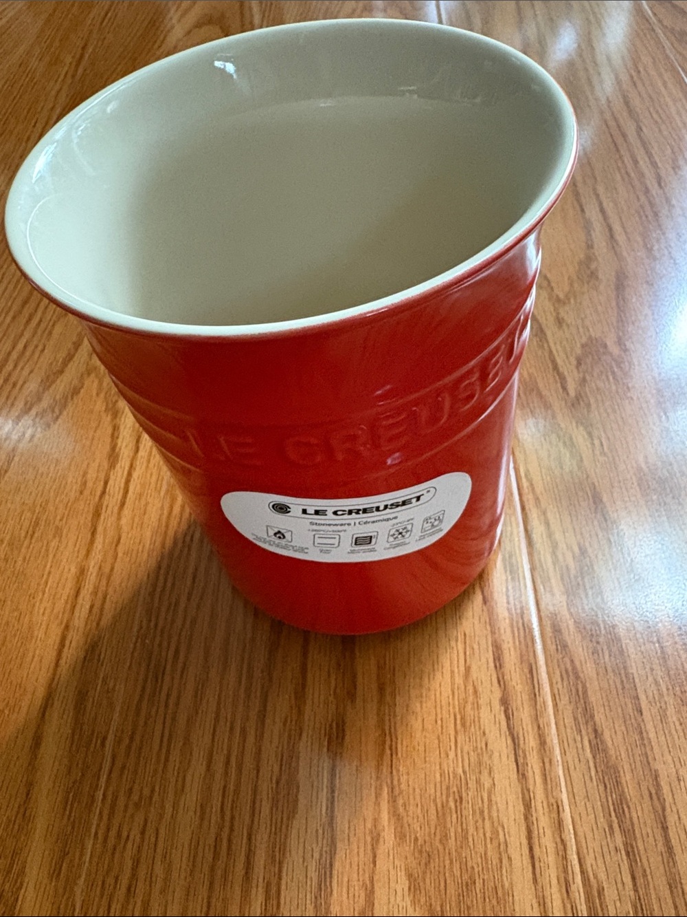 Le Creuset 1 Liter Utensil Crock in Carmin